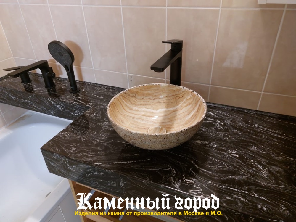 Столешница и мойка в ванной комнате из искусственного камня - Видное