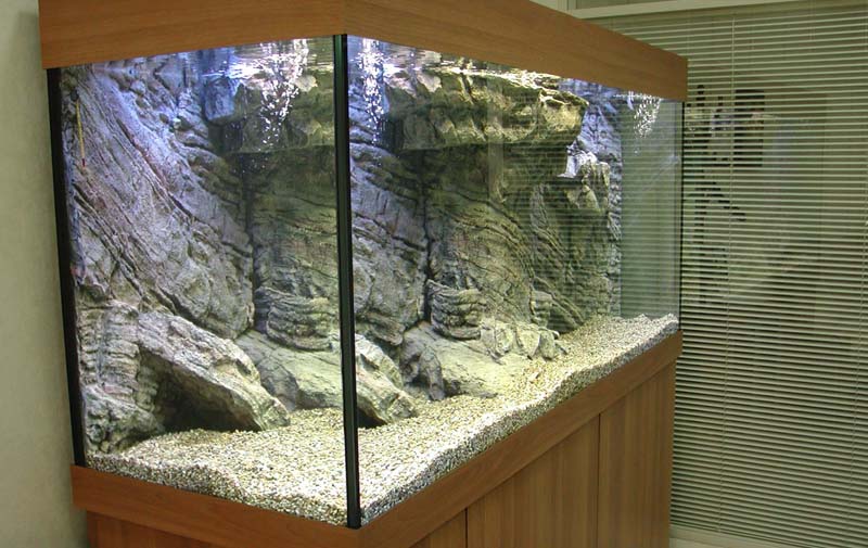 искусственный камень в аквариуме